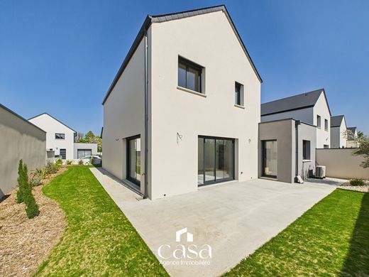 Luxury home in Éterville, Calvados