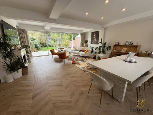 Luxus-Haus in Mouvaux, Nord