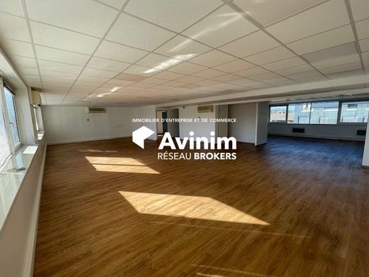 Oficina en Annecy-le-Vieux, Alta Saboya