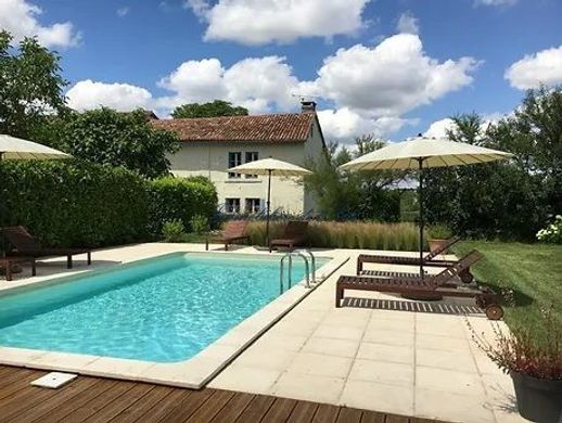 Luxus-Haus in Verteillac, Dordogne