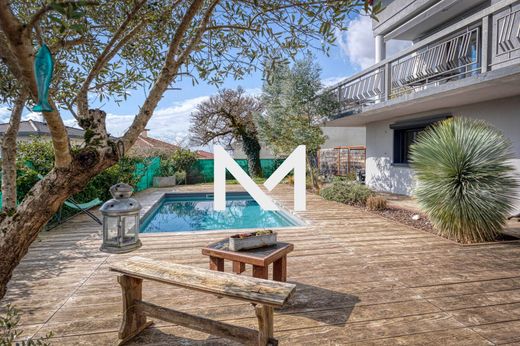 Πολυτελή κατοικία σε Saint-Ismier, Isère