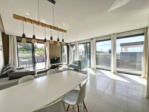 Apartment / Etagenwohnung in Bandol, Var