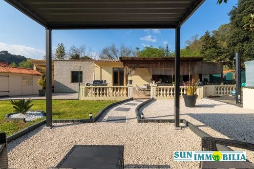 Luxury home in Cagnes-sur-Mer, Alpes-Maritimes