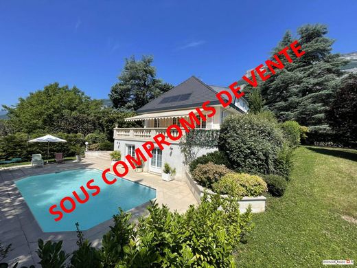Luxury home in Meylan, Isère