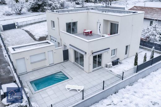 Luksusowy dom w Farges, Ain