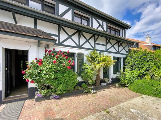 Luxury home in Saint-Aubin, Pas-de-Calais