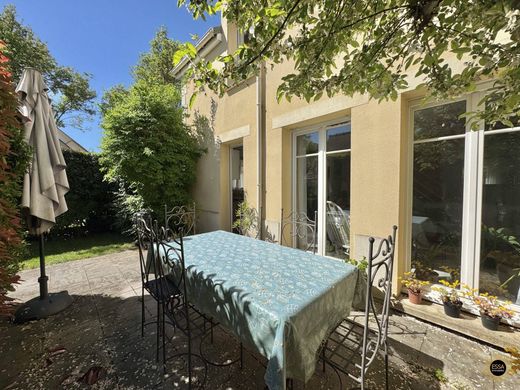 Luxury home in Noisy-le-Roi, Yvelines