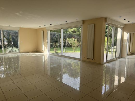 Luxury home in Champigny, Marne