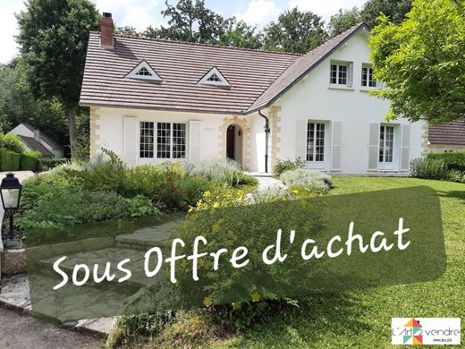 Luxe woning in Choisy-au-Bac, Oise