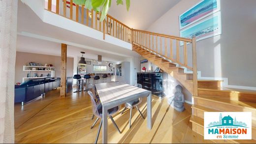 Luxus-Haus in Saint-Fuscien, Somme