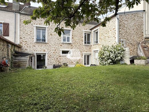 Элитный дом, Saint-Vrain, Essonne