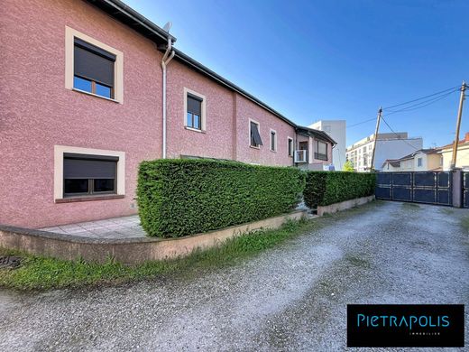 Appartement à Bron, Rhône