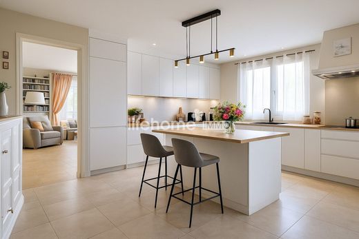 Apartment in Divonne-les-Bains, Ain