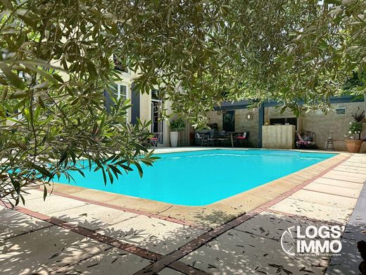 منزل ﻓﻲ Cérons, Gironde