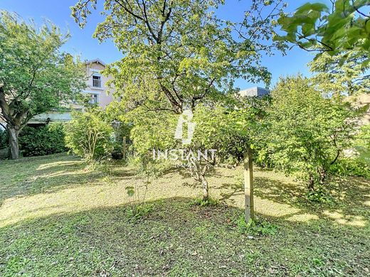 Luxury home in Créteil, Val-de-Marne