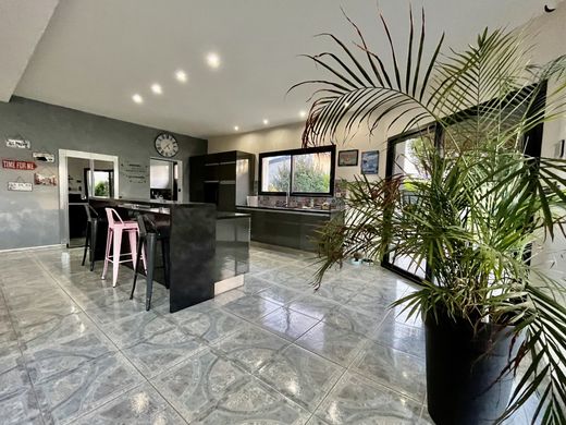 Luxury home in Rang-du-Fliers, Pas-de-Calais