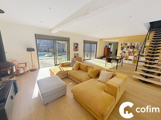 Luxury home in Bordères-sur-l'Échez, Hautes-Pyrénées