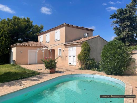Luxury home in Fos-sur-Mer, Bouches-du-Rhône
