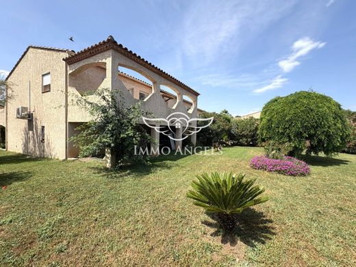 Luxury home in Agde, Hérault
