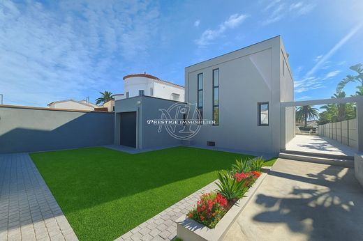 Casa de luxo - Empuriabrava, Gerunda