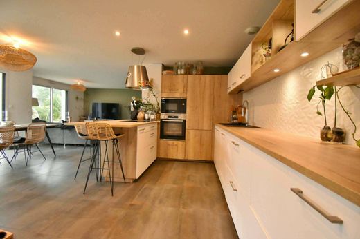Luxus-Haus in Surzur, Morbihan