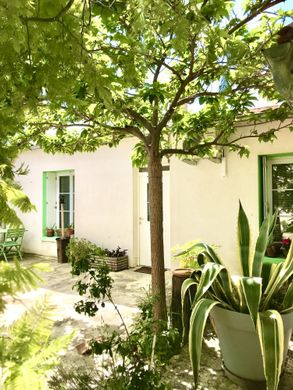 Luxury home in Rivedoux-Plage, Charente-Maritime