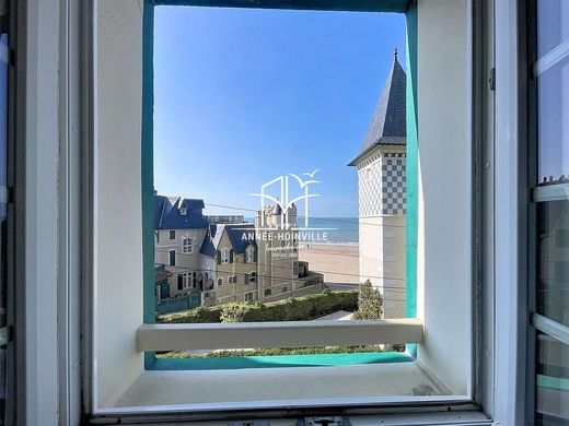 Appartement à Trouville-sur-Mer, Calvados