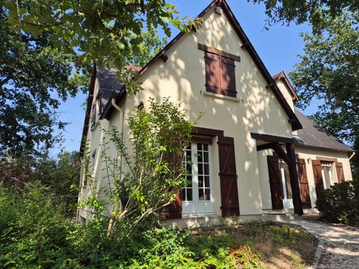 Saint-Cyr-sur-Loire, Indre-et-Loireの高級住宅