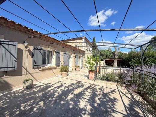 Luxury home in Mouriès, Bouches-du-Rhône