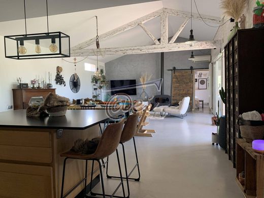 منزل ﻓﻲ Tourves, Var