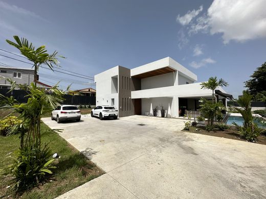 Maison de luxe à Schoelcher, Martinique