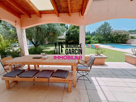 Luxe woning in Carpentras, Vaucluse