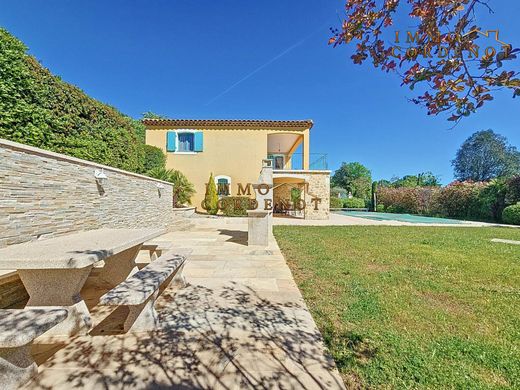 ‏בתי יוקרה ב  Besse-sur-Issole, Var