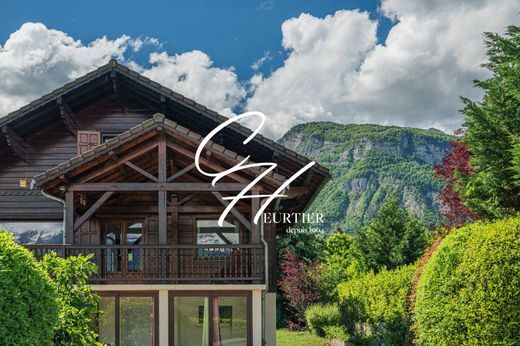 Luxus-Haus in Bernin, Isère