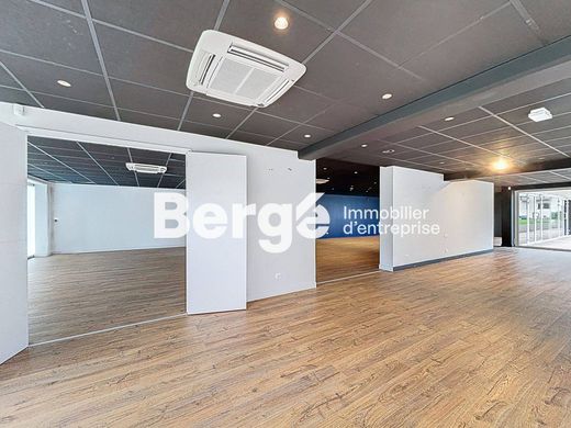 Biuro w Saint-Laurent-du-Var, Alpes-Maritimes