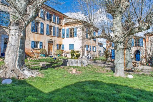 Castello a Thoard, Alpi dell'Alta Provenza