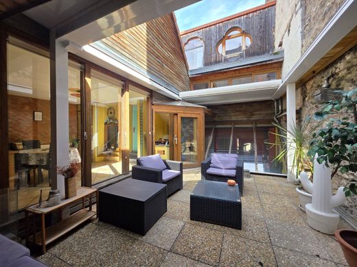 Luxury home in Clermont-Ferrand, Puy-de-Dôme