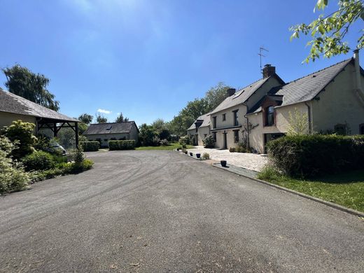 Casa di lusso a Chantepie, Ille-et-Vilaine