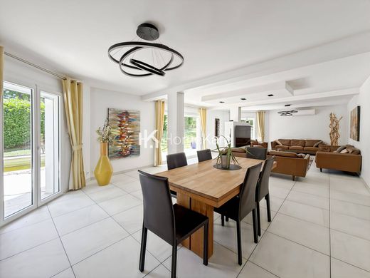 Элитный дом, Ramonville-Saint-Agne, Upper Garonne