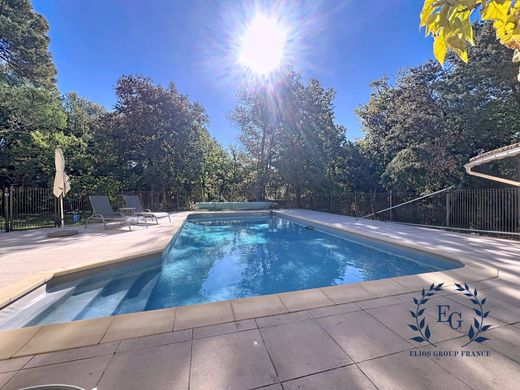 Πολυτελή κατοικία σε Flassans-sur-Issole, Var