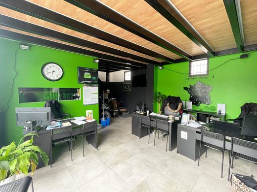 Kantoor in Aubagne, Bouches-du-Rhône