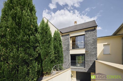 Casa di lusso a Bourg-la-Reine, Hauts-de-Seine