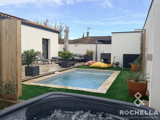 Luxury home in La Jarrie, Charente-Maritime