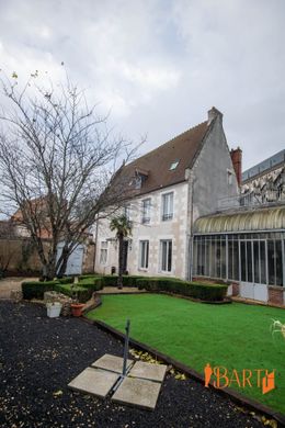 Luxe woning in Bourges, Cher