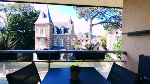 Piso / Apartamento en Dinard, Ille y Vilaine