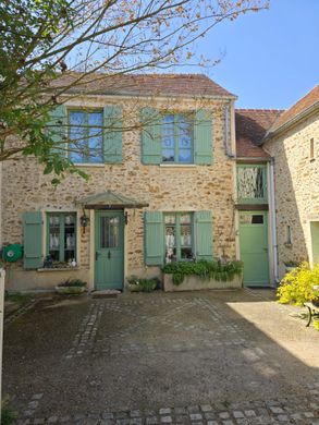 Luxury home in Périgny, Val-de-Marne
