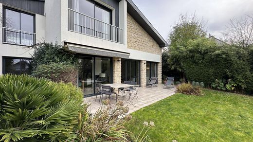 Luxury home in Rueil-Malmaison, Hauts-de-Seine