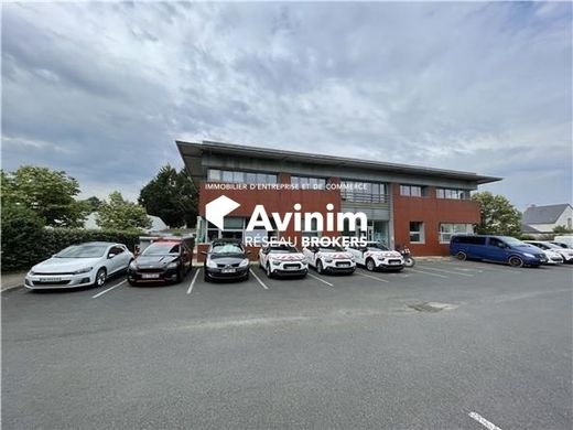 Office in Saumur, Maine-et-Loire