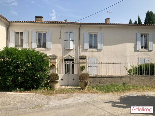 Luxury home in Marguerittes, Gard