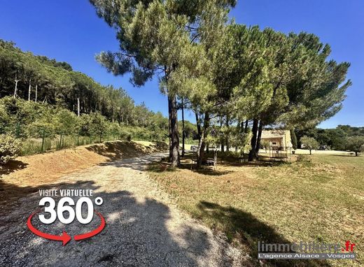 Luxury home in Tresques, Gard